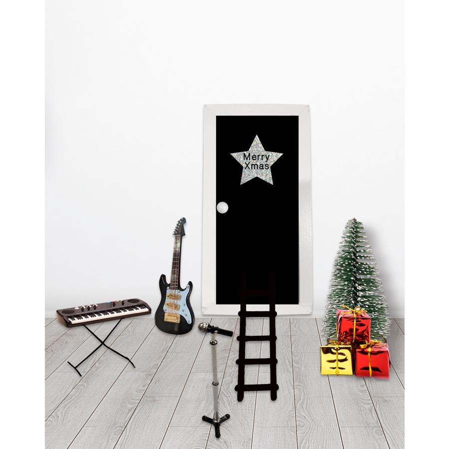 Tanner - The Little Merchant - Secret Santa Door "Rock Edition" (på engelska) 